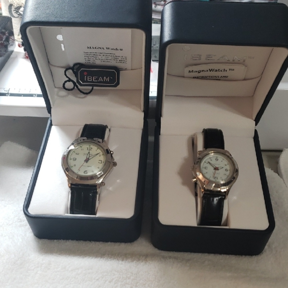 WATCH Men's N  Ladies  Black Leather Watch  Match and set